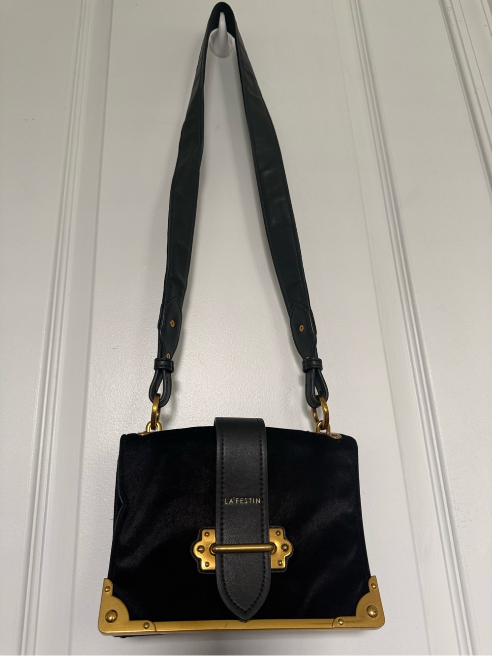 Black Velvet Shoulder Bag with Gold Accents - Picture 2 of 9